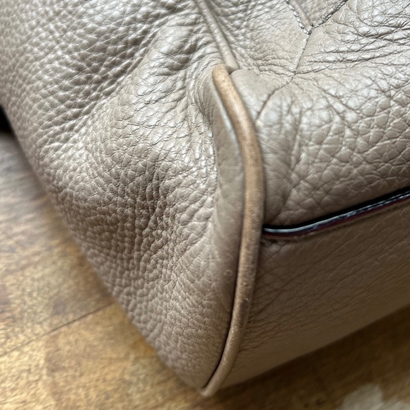 EUC Kate Spade Taupe, Tan, Brown Pebbled Leather Hobo Crossbody - Picture 6 of 11